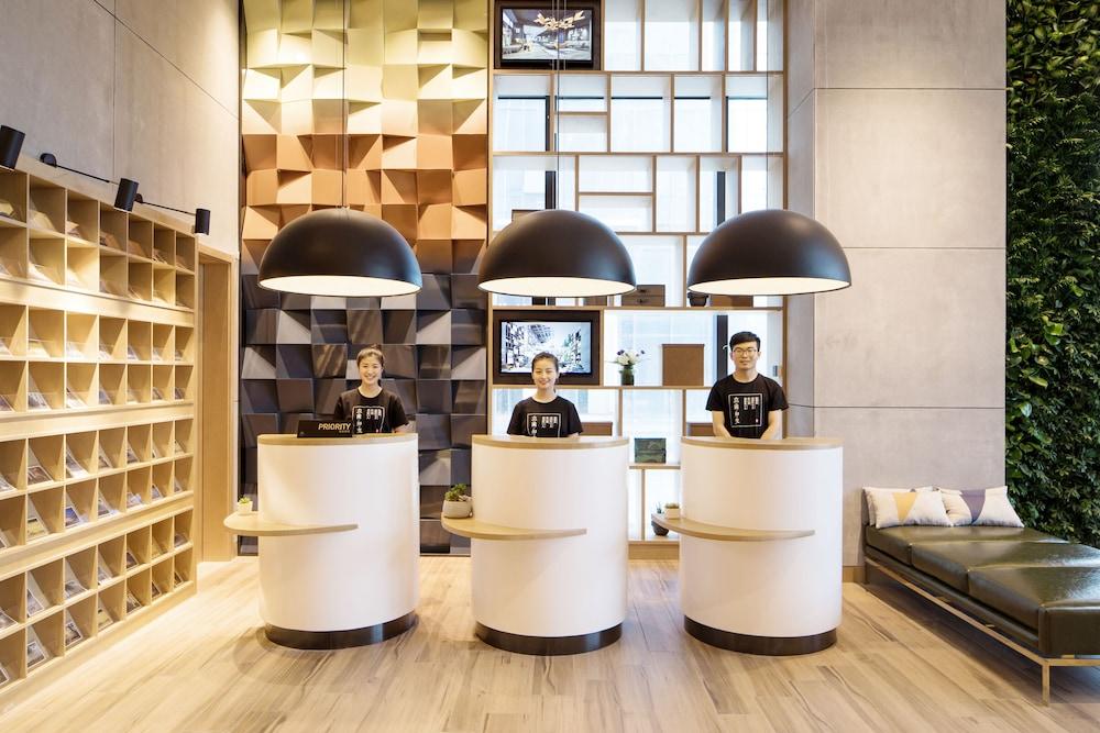Shanghai Rongju Hotel Lujiazui Hotel Dış mekan fotoğraf